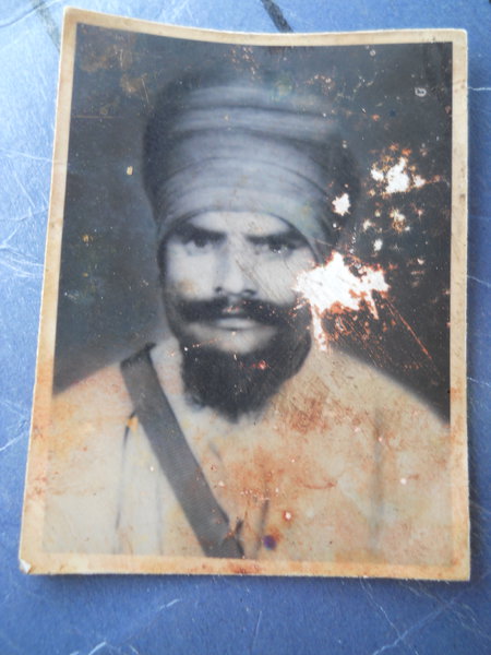 Photo of ਗੁਰਮੇਜ ਸਿੰਘ , ਗੈਰ ਕਾਨੂੰਨੀ ਹੱਤਆਿ ਦਾ/ਦੀ ਪੀੜਤ ਦੀ ਤਾਰੀਖ਼ ਜੂਨ ੦੮, ੧੯੯੧, in Verowal,  by ਪੰਜਾਬ ਪੁਲਿਸ; ਬਾਡਰ ਸਿਕਿਓਰਟੀ ਫੋਰਸ; ਕੇਂਦਰੀ ਰਿਜਰਵ ਪੁਲਿਸ ਫੋਰਸ, in Verowal, by ਪੰਜਾਬ ਪੁਲਿਸ; ਬਾਡਰ ਸਿਕਿਓਰਟੀ ਫੋਰਸ; ਕੇਂਦਰੀ ਰਿਜਰਵ ਪੁਲਿਸ ਫੋਰਸ