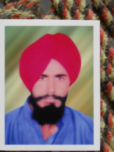 Photo of ਬਲਰਾਜ ਸਿੰਘ , ਗੈਰ ਕਾਨੂੰਨੀ ਹੱਤਆਿ ਦਾ/ਦੀ ਪੀੜਤ ਦੀ ਤਾਰੀਖ਼ ਅਗਸਤ ੨੭, ੧੯੮੯, in Majitha,  by ਪੰਜਾਬ ਪੁਲਿਸ; ਕੇਂਦਰੀ ਰਿਜਰਵ ਪੁਲਿਸ ਫੋਰਸ, in Majitha, by ਪੰਜਾਬ ਪੁਲਿਸ