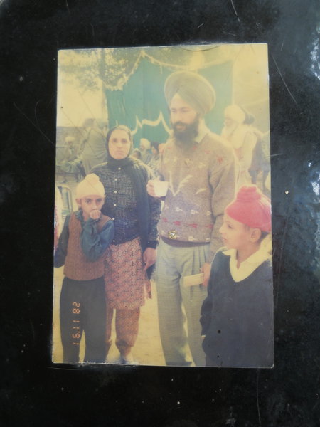 Photo of ਰਣਜੋਧ ਸਿੰਘ , ਗੈਰ ਕਾਨੂੰਨੀ ਹੱਤਆਿ ਦਾ/ਦੀ ਪੀੜਤ ਦੇ ਵਿੱਚ ਐਪ੍ਰਲ ੧, ੧੯੯੧ ਅਤੇ ਸਤੰਬਰ ੩੦,  ੧੯੯੧ਅਣਪਛਾਤੇ ਸੁਰੱਖਿਆ ਬਲ
