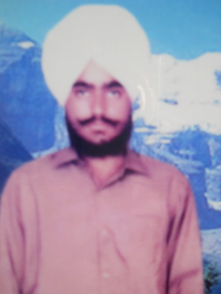 Photo of ਭੁਪਿੰਦਰ ਸਿੰਘ , ਗੈਰ ਕਾਨੂੰਨੀ ਹੱਤਆਿ ਦਾ/ਦੀ ਪੀੜਤ ਦੀ ਤਾਰੀਖ਼ ਅਕਤੂਬਰ ੦੪, ੧੯੯੦ਅਣਪਛਾਤੇ ਸੁਰੱਖਿਆ ਬਲ