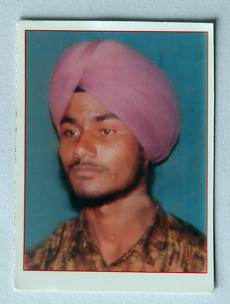 Photo of ਨੌਨਿਹਾਲ ਸਿੰਘ , ਗੈਰ ਕਾਨੂੰਨੀ ਹੱਤਆਿ ਦਾ/ਦੀ ਪੀੜਤ ਦੇ ਵਿੱਚ ਨਵੰਬਰ ੨੦, ੧੯੯੩ ਅਤੇ ਦਸੰਬਰ ੧੦,  ੧੯੯੩, in Khadur Sahib, by ਪੰਜਾਬ ਪੁਲਿਸ