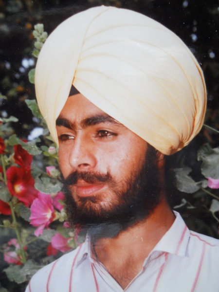 Photo of ਗੁਰਦੇਵ ਸਿੰਘ , ਗੈਰ ਕਾਨੂੰਨੀ ਹੱਤਆਿ ਦਾ/ਦੀ ਪੀੜਤ ਦੀ ਤਾਰੀਖ਼ ਐਪ੍ਰਲ ੧੫, ੧੯੯੧ਅਣਪਛਾਤੇ ਸੁਰੱਖਿਆ ਬਲ