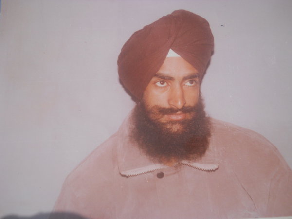 Photo of ਲਖਬੀਰ ਸਿੰਘ , ਗੈਰ ਕਾਨੂੰਨੀ ਹੱਤਆਿ ਦਾ/ਦੀ ਪੀੜਤ ਦੀ ਤਾਰੀਖ਼ ਜੂਨ ੨੬, ੧੯੯੧, in Amritsar, by ਪੰਜਾਬ ਪੁਲਿਸ