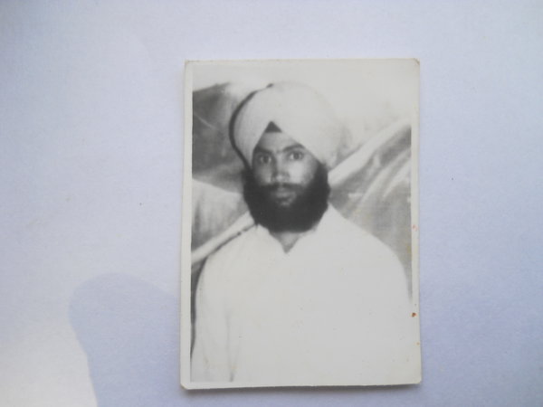 Photo of Mukhtiar Singh, victim of extrajudicial execution on August 16, 1990, in Bhikhiwind, by Punjab Police