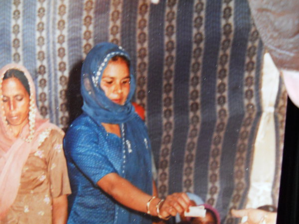 Photo of Gurmeet Kaur, victim of extrajudicial execution between September 19, 1992 and October 5,  1992, in Bhikhiwind, by Punjab Police