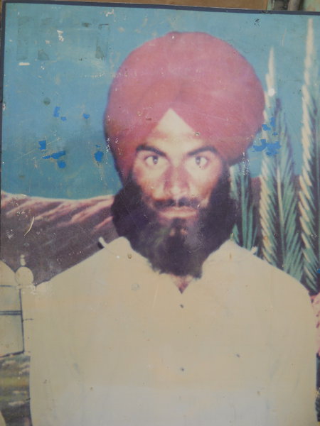 Photo of ਹਜੂਰਾ ਸਿੰਘ , ਗੈਰ ਕਾਨੂੰਨੀ ਹੱਤਆਿ ਦਾ/ਦੀ ਪੀੜਤ ਦੀ ਤਾਰੀਖ਼ ਅਗਸਤ ੧੮, ੧੯੮੯, in Kapurthala, by ਪੰਜਾਬ ਪੁਲਿਸ