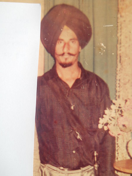 Photo of ਸੁੱਚਾ ਸਿੰਘ , ਗੈਰ ਕਾਨੂੰਨੀ ਹੱਤਆਿ ਦਾ/ਦੀ ਪੀੜਤ ਦੀ ਤਾਰੀਖ਼ ਮਈ ੨੨, ੧੯੯੨, in Raja Sansi, Amritsar, Amritsar B.R. Model School Interrogation Center, by ਪੰਜਾਬ ਪੁਲਿਸ