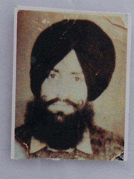 Photo of ਕੇਵਲ ਸਿੰਘ , ਗੈਰ ਕਾਨੂੰਨੀ ਹੱਤਆਿ ਦਾ/ਦੀ ਪੀੜਤ ਦੀ ਤਾਰੀਖ਼ ਅਕਤੂਬਰ ੦੫, ੧੯੯੧, in Bhikhiwind, by ਪੰਜਾਬ ਪੁਲਿਸ