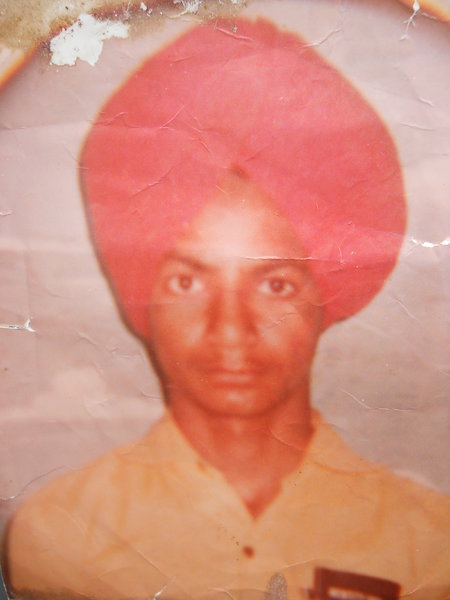 Photo of ਹਰਜਿੰਦਰ ਸਿੰਘ , ਗੈਰ ਕਾਨੂੰਨੀ ਹੱਤਆਿ ਦਾ/ਦੀ ਪੀੜਤ ਦੀ ਤਾਰੀਖ਼ ਜੁਲਾਈ ੧੩, ੧੯੯੧, in Bathinda, by ਪੰਜਾਬ ਪੁਲਿਸ