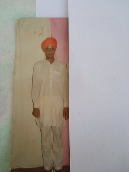 Photo of ਜਫਰ ਹੁਸੈਨ, ਗੈਰ ਕਾਨੂੰਨੀ ਹੱਤਆਿ ਦਾ/ਦੀ ਪੀੜਤ ਦੇ ਵਿੱਚ ਮਈ ੨੮, ੧੯੯੨ ਅਤੇ ਮਈ ੩੧,  ੧੯੯੨, in Bhagha Purana, by ਪੰਜਾਬ ਪੁਲਿਸ