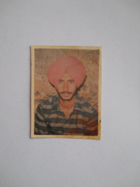 Photo of ਸੁਖਬੀਰ ਸਿੰਘ ,  ਲਾਪਤਾ/ਜ਼ਬਰਨ ਲਾਪਤਾ ਦੇ ਵਿੱਚ ਜਨਵਰੀ ੨, ੧੯੯੧ ਅਤੇ ਜਨਵਰੀ ੭,  ੧੯੯੧, in Amritsar,  by ਪੰਜਾਬ ਪੁਲਿਸ