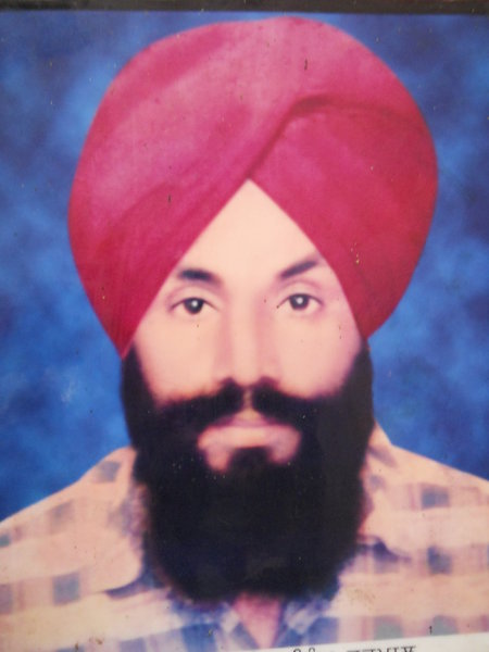 Photo of ਮਨਜੀਤ ਸਿੰਘ , ਗੈਰ ਕਾਨੂੰਨੀ ਹੱਤਆਿ ਦਾ/ਦੀ ਪੀੜਤ ਦੀ ਤਾਰੀਖ਼ ਮਾਰਚ ੧੪, ੧੯੯੨, in Jandiala, by ਪੰਜਾਬ ਪੁਲਿਸ