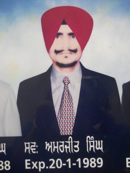 Photo of ਅਮਰਜੀਤ ਸਿੰਘ , ਗੈਰ ਕਾਨੂੰਨੀ ਹੱਤਆਿ ਦਾ/ਦੀ ਪੀੜਤ ਦੀ ਤਾਰੀਖ਼ ਜਨਵਰੀ ੨੦, ੧੯੮੯ਪੰਜਾਬ ਪੁਲਿਸ; ਕੇਂਦਰੀ ਰਿਜਰਵ ਪੁਲਿਸ ਫੋਰਸ