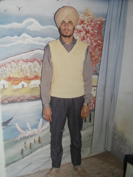 Photo of ਮੰਗਲ ਸਿੰਘ , ਗੈਰ ਕਾਨੂੰਨੀ ਹੱਤਆਿ ਦਾ/ਦੀ ਪੀੜਤ ਦੀ ਤਾਰੀਖ਼ ਜੁਲਾਈ ੧੯, ੧੯੯੧, in Chheharta Sahib,  by ਪੰਜਾਬ ਪੁਲਿਸ; ਕੇਂਦਰੀ ਰਿਜਰਵ ਪੁਲਿਸ ਫੋਰਸ, in Chheharta Sahib, by ਪੰਜਾਬ ਪੁਲਿਸ