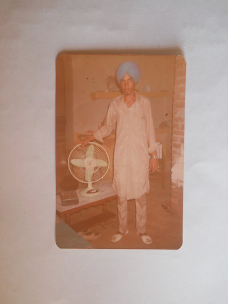 Photo of ਅੰਗਰੇਜ਼ ਸਿੰਘ , ਗੈਰ ਕਾਨੂੰਨੀ ਹੱਤਆਿ ਦਾ/ਦੀ ਪੀੜਤ ਦੀ ਤਾਰੀਖ਼ ਅਗਸਤ ੨੨, ੧੯੯੦, in Faridkot, by ਪੰਜਾਬ ਪੁਲਿਸ