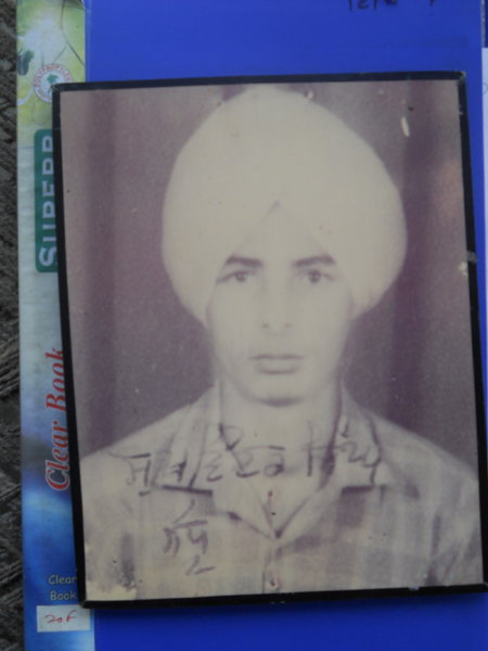 Photo of ਸੁਖਵਿੰਦਰ ਸਿੰਘ , ਗੈਰ ਕਾਨੂੰਨੀ ਹੱਤਆਿ ਦਾ/ਦੀ ਪੀੜਤ ਦੀ ਤਾਰੀਖ਼ ਸਤੰਬਰ ੦੩, ੧੯੯੯, in Firozpur, Firozpur CIA Staff,  by ਪੰਜਾਬ ਪੁਲਿਸ; ਅਪਰਾਧਿਕ ਜਾਂਚ ਏਜੰਸੀਅਣਪਛਾਤੇ ਸੁਰੱਖਿਆ ਬਲ