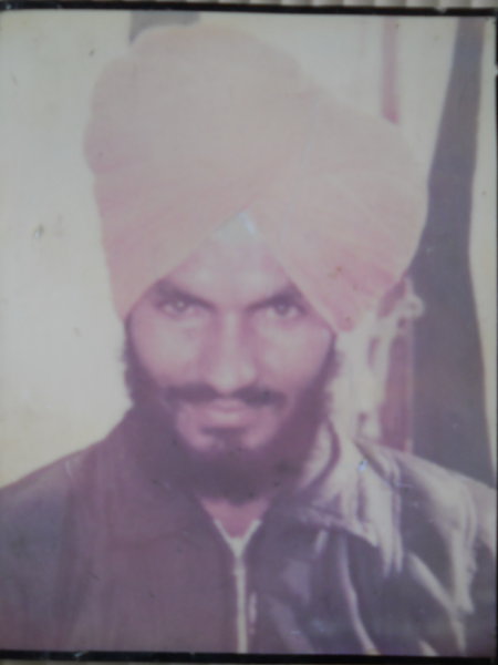 Photo of ਜਸਵੰਤ ਸਿੰਘ , ਗੈਰ ਕਾਨੂੰਨੀ ਹੱਤਆਿ ਦਾ/ਦੀ ਪੀੜਤ ਦੀ ਤਾਰੀਖ਼ ਮਈ ੨੪, ੧੯੮੯ਪੰਜਾਬ ਪੁਲਿਸ