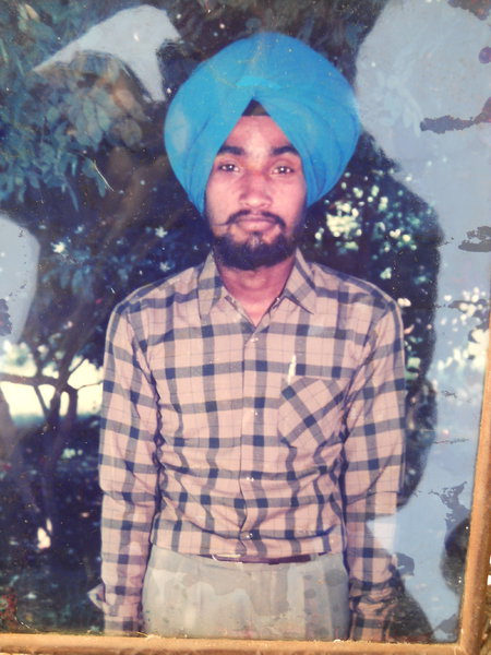 Photo of ਹਰਜਿੰਦਰ ਸਿੰਘ , ਗੈਰ ਕਾਨੂੰਨੀ ਹੱਤਆਿ ਦਾ/ਦੀ ਪੀੜਤ ਦੀ ਤਾਰੀਖ਼ ਮਾਰਚ ੨੯, ੧੯੮੭, in Tatle, Kot Razada, Qadian DAV Senior Secondary School BSF Camp,  by ਬਾਡਰ ਸਿਕਿਓਰਟੀ ਫੋਰਸ, in Faridkot, by ਪੰਜਾਬ ਪੁਲਿਸ