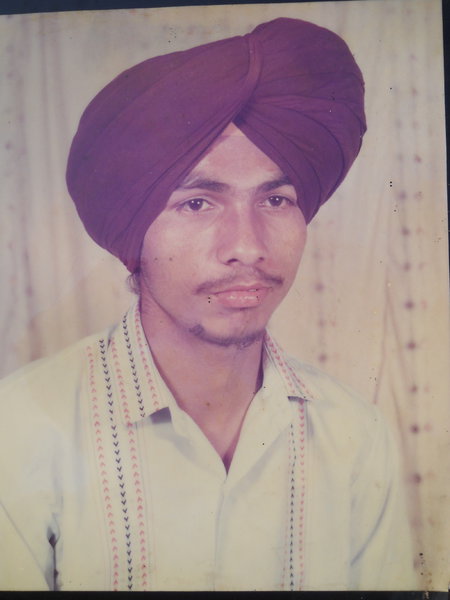 Photo of ਰਣਜੋਤ ਸਿੰਘ , ਗੈਰ ਕਾਨੂੰਨੀ ਹੱਤਆਿ ਦਾ/ਦੀ ਪੀੜਤ ਦੀ ਤਾਰੀਖ਼ ਨਵੰਬਰ ੦੯, ੧੯੯੦, in Dhariwal, Gurdaspur, by ਪੰਜਾਬ ਪੁਲਿਸ