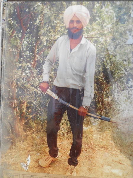 Photo of ਸੂਬਾ ਸਿੰਘ , ਗੈਰ ਕਾਨੂੰਨੀ ਹੱਤਆਿ ਦਾ/ਦੀ ਪੀੜਤ ਦੀ ਤਾਰੀਖ਼ ਨਵੰਬਰ ੨੨, ੧੯੯੦, in Dera Baba Nanak, by ਪੰਜਾਬ ਪੁਲਿਸ