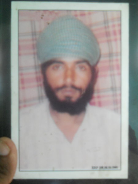 Photo of ਮੁਖਤਿਆਰ ਸਿੰਘ , ਗੈਰ ਕਾਨੂੰਨੀ ਹੱਤਆਿ ਦਾ/ਦੀ ਪੀੜਤ ਦੀ ਤਾਰੀਖ਼ ਅਕਤੂਬਰ ੧੮, ੧੯੯੧, in Ludhiana, by ਪੰਜਾਬ ਪੁਲਿਸ