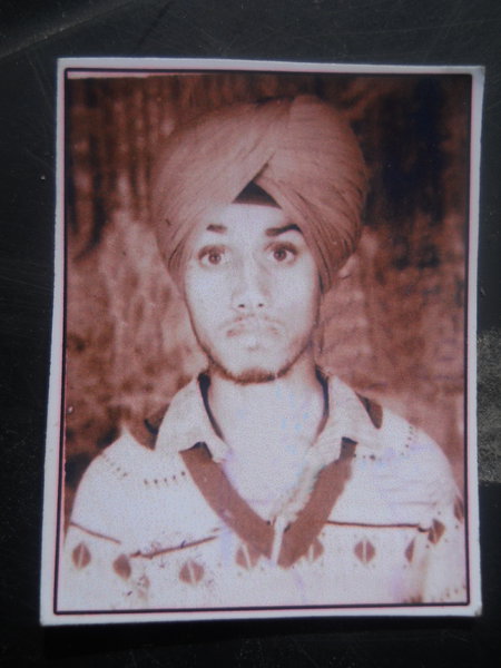 Photo of Hardeep Singh,  disappeared between January 1, 1990 and December 31,  1990, in Dera Baba Nanak,  by Punjab Police