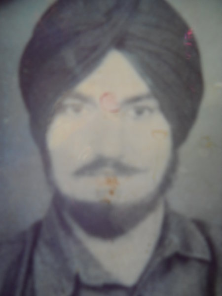 Photo of ਨਿਰਮਲ ਸਿੰਘ , ਗੈਰ ਕਾਨੂੰਨੀ ਹੱਤਆਿ ਦਾ/ਦੀ ਪੀੜਤ ਦੀ ਤਾਰੀਖ਼ ਐਪ੍ਰਲ ੦੭, ੧੯੯੨, in Kharkan, by ਬਾਡਰ ਸਿਕਿਓਰਟੀ ਫੋਰਸ