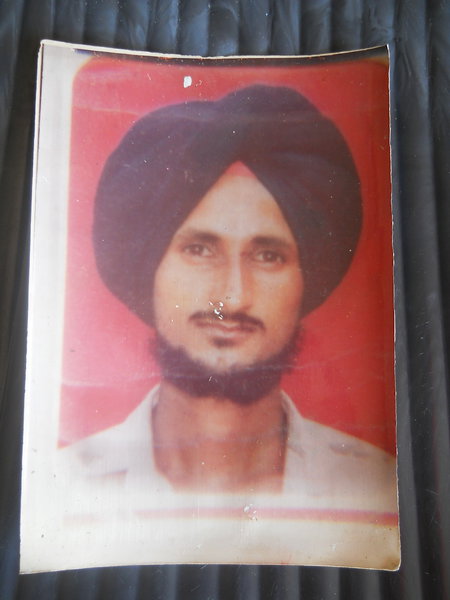 Photo of ਰਣਬੀਰ ਸਿੰਘ ,  ਲਾਪਤਾ/ਜ਼ਬਰਨ ਲਾਪਤਾ ਦੀ ਤਾਰੀਖ਼ ਦਸੰਬਰ ੧੪, ੧੯੯੧, in Nawanshahr,  by ਪੰਜਾਬ ਪੁਲਿਸ