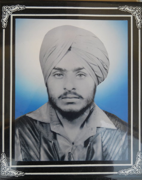 Photo of ਜਸਵੰਤ ਸਿੰਘ , ਗੈਰ ਕਾਨੂੰਨੀ ਹੱਤਆਿ ਦਾ/ਦੀ ਪੀੜਤ ਦੇ ਵਿੱਚ ਜੁਲਾਈ ੧, ੧੯੯੨ ਅਤੇ ਜੂਨ ੩੦,  ੧੯੯੩, in Kapurthala CIA Staff,  by ਅਪਰਾਧਿਕ ਜਾਂਚ ਏਜੰਸੀ, in Kapurthala CIA Staff, Firozpur CIA Staff, by ਅਪਰਾਧਿਕ ਜਾਂਚ ਏਜੰਸੀ