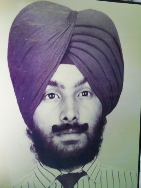 Photo of ਪਰਮਿੰਦਰ ਸਿੰਘ , ਗੈਰ ਕਾਨੂੰਨੀ ਹੱਤਆਿ ਦਾ/ਦੀ ਪੀੜਤ ਦੇ ਵਿੱਚ ਦਸੰਬਰ ੨੬, ੧੯੯੨ ਅਤੇ ਦਸੰਬਰ ੨੭,  ੧੯੯੨ਪੰਜਾਬ ਪੁਲਿਸ