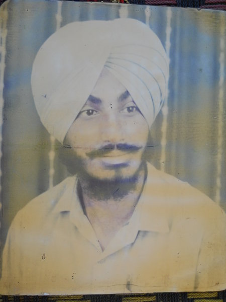Photo of ਪਰਮਜੀਤ ਸਿੰਘ , ਗੈਰ ਕਾਨੂੰਨੀ ਹੱਤਆਿ ਦਾ/ਦੀ ਪੀੜਤ ਦੀ ਤਾਰੀਖ਼ ਜੁਲਾਈ ੧੭, ੧੯੮੯, in Dehlon, by ਪੰਜਾਬ ਪੁਲਿਸ