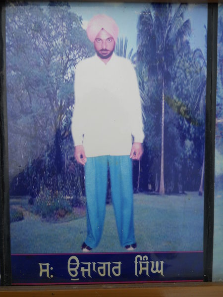 Photo of ਉਜਾਗਰ ਸਿੰਘ ,  ਲਾਪਤਾ/ਜ਼ਬਰਨ ਲਾਪਤਾ ਦੀ ਤਾਰੀਖ਼ ਅਕਤੂਬਰ ੧੪, ੧੯੯੧ by ਪੰਜਾਬ ਪੁਲਿਸ