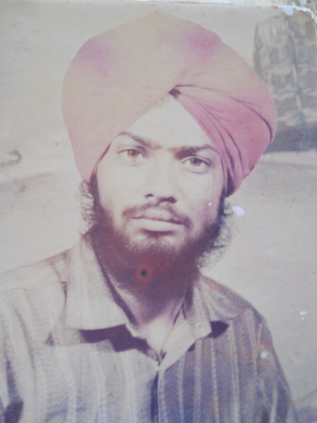 Photo of ਰੇਸ਼ਮ ਸਿੰਘ , ਗੈਰ ਕਾਨੂੰਨੀ ਹੱਤਆਿ ਦਾ/ਦੀ ਪੀੜਤ ਦੇ ਵਿੱਚ ਅਗਸਤ ੧, ੧੯੯੦ ਅਤੇ ਅਗਸਤ ੩੦,  ੧੯੯੦, in Sadiq, by ਪੰਜਾਬ ਪੁਲਿਸ