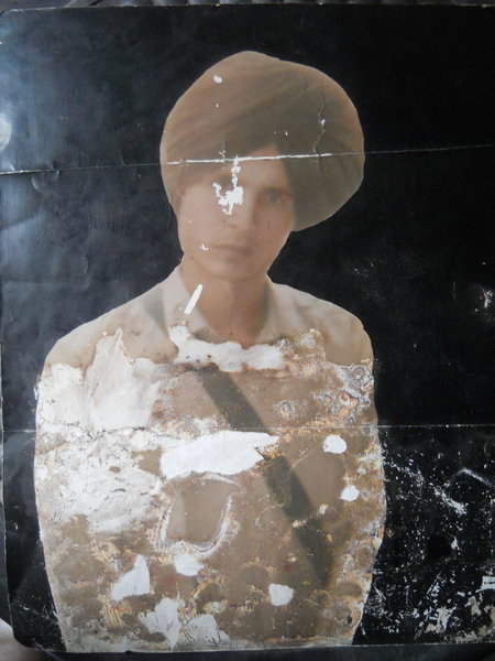 Photo of Dilbag Singh, victim of extrajudicial execution on June 13, 1990, in Muktsar, by Black cat