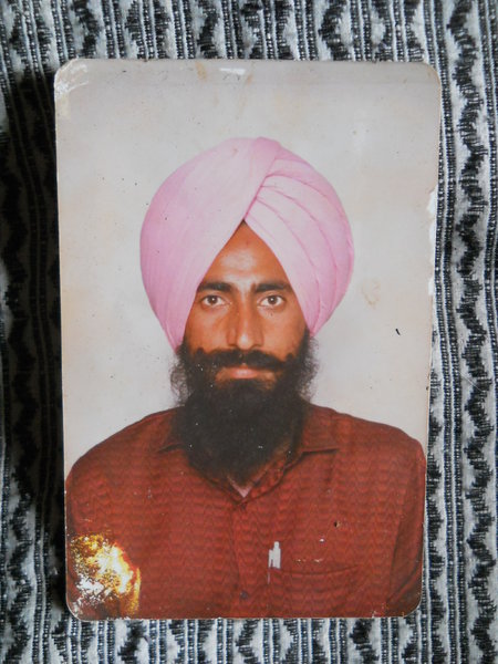 Photo of ਹਰਭਜਨ ਸਿੰਘ , ਗੈਰ ਕਾਨੂੰਨੀ ਹੱਤਆਿ ਦਾ/ਦੀ ਪੀੜਤ ਦੀ ਤਾਰੀਖ਼ ਜੁਲਾਈ ੨੯, ੧੯੯੦ by ਅਣਪਛਾਤੇ ਸੁਰੱਖਿਆ ਬਲ, in Samana, by ਪੰਜਾਬ ਪੁਲਿਸ
