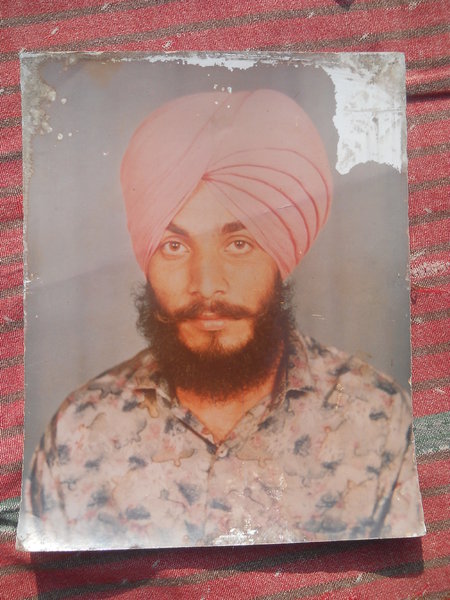 Photo of ਭਰਪੂਰ ਸਿੰਘ , ਗੈਰ ਕਾਨੂੰਨੀ ਹੱਤਆਿ ਦਾ/ਦੀ ਪੀੜਤ ਦੀ ਤਾਰੀਖ਼ ਅਗਸਤ ੧੭, ੧੯੯੨, in Sohana, by ਪੰਜਾਬ ਪੁਲਿਸ