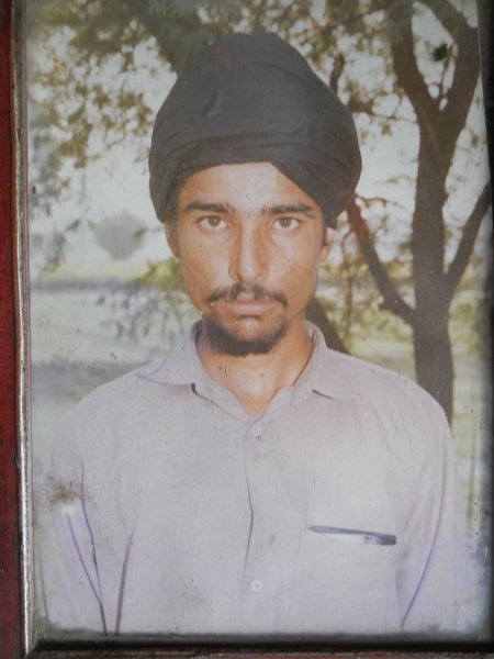 Photo of ਸੁਦਾਗਰ ਸਿੰਘ ,  ਲਾਪਤਾ/ਜ਼ਬਰਨ ਲਾਪਤਾ ਦੇ ਵਿੱਚ ਜੁਲਾਈ ੨੪, ੧੯੯੨ ਅਤੇ ਜੁਲਾਈ ੨੫,  ੧੯੯੨, in Handiaya,  by ਅਪਰਾਧਿਕ ਜਾਂਚ ਏਜੰਸੀ