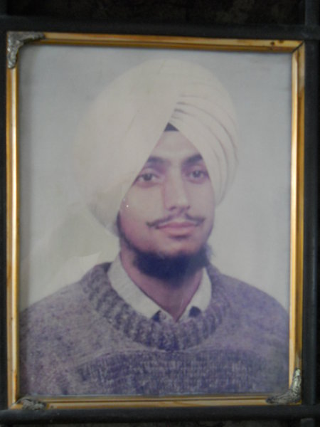 Photo of Inderjit Singh,  disappeared between November 1, 1992 and December 31,  1992